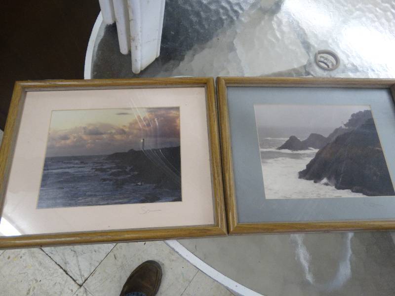 lot 906 image: 2 Light House Pictures.