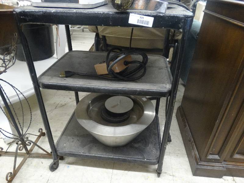 lot 909 image: Metal Cart On Wheels WContents.