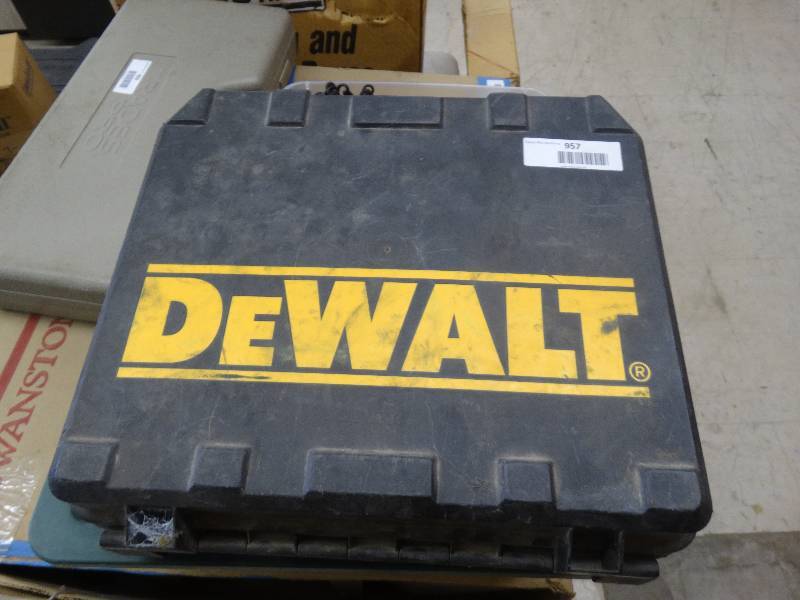 lot 957 image: Dewalt Carrying Case WContents.