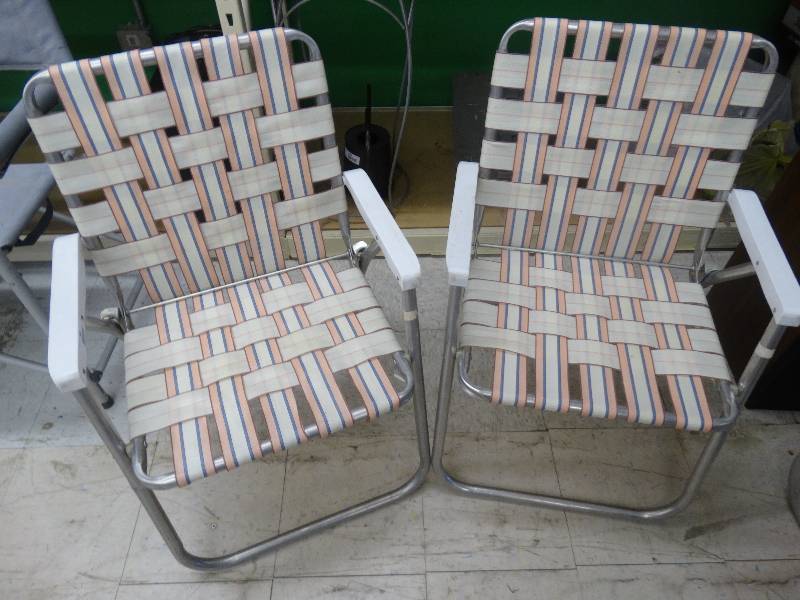 lot 989 image: Pair Of Yard Chairs.