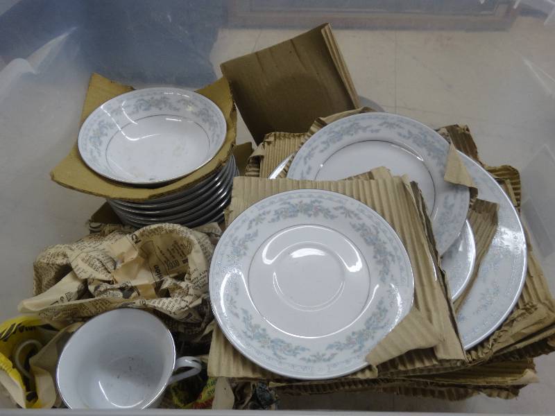 lot 1002 image: Tote Filled WSet Of China.