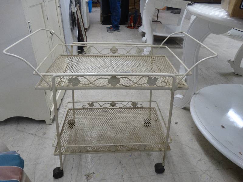lot 1049 image: Metal Sack On Wheels.