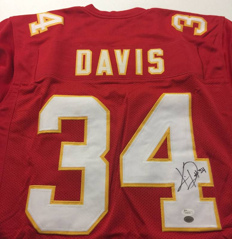 lot 1003 image: Kansas City Chiefs #34 Knile Davis Signed Jersey 100% Authentic with JSA Witnessed & GTSM Dual Certification