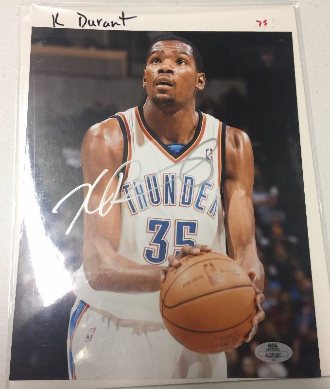 lot 1035 image: Signed Kevin Durant Oklahoma Thunder 8x10 Photograph in Bold Black Ink with ACE Certification