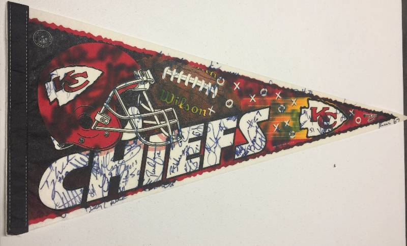 lot 1038 image: Kansas City Chiefs Pennant Signed by Dozens of Players Mid 1990s