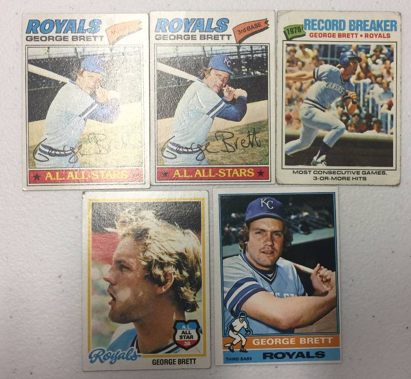 lot 1091 image: Five 1970s George Brett Cards 1976, 1977 x3, and 1978