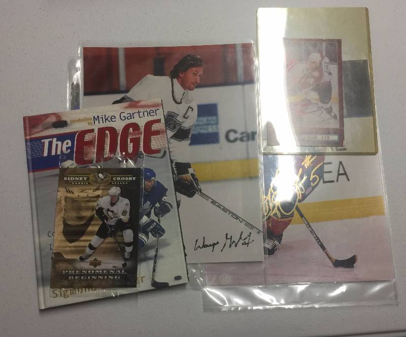 lot 1125 image: NHL Hockey Collection with Autographs, Cards, Photos Wayne Gretzky, Sidney Crosby, Joe Sakic Auto
