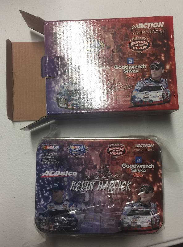lot 1128 image: Two Limited Edition Kevin Harvick 164 Boxed Set of Diecast Cars