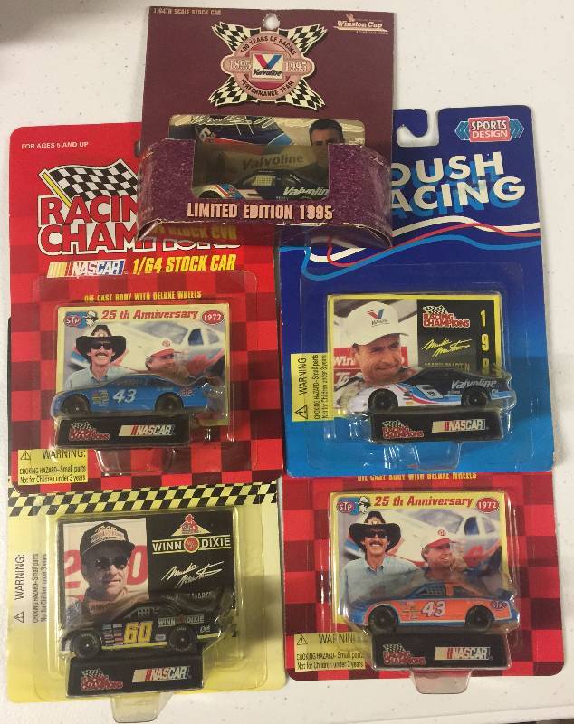 lot 1161 image: 22 TWENTY TWO NASCAR 164 Diecast Cars New In Package Richard Petty, Martin  more
