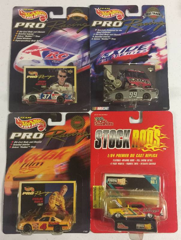 lot 1162 image: 15 FIFTEEN Hot Wheels Pro Racing NASCAR Cars New In Package  ALL PICTURED