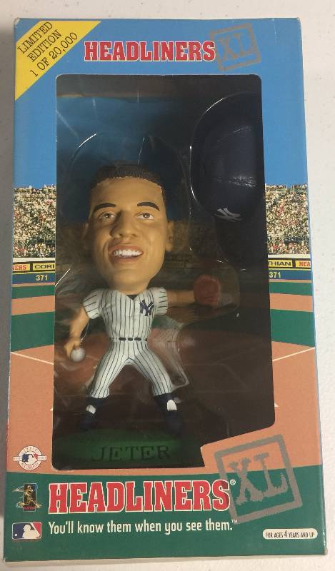 lot 1172 image: 1998 Headliners Derek Jeter New York Yankees Bobble Head New In Box NEVER OPENED