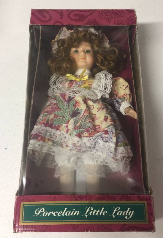lot 1213 image: New In Box Porcelain Little Lady Classic Doll