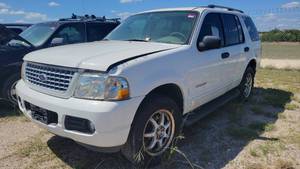 lot 45124 image: 2004 Ford Explorer