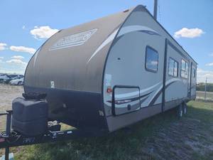 lot 45132 image: 2017 Keystone Coleman RV&nbsp