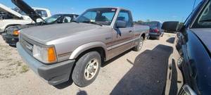 lot 45145 image: 1988 Mazda B2200 Pickup&nbsp