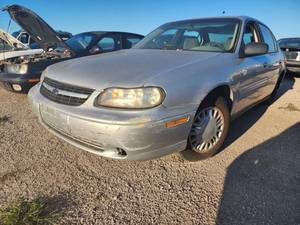 lot 45177 image: 2003 Chevy Malibu Classic&nbsp&nbsp
