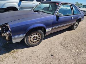 lot 45206 image: 1991 Ford Mustang&nbsp