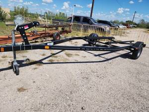 lot 45243 image: Bayliner V Bottom Boat Trailer