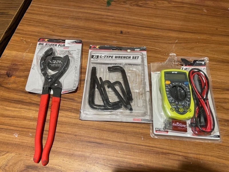 lot 1400 image: Performance Tool L-Type Wrench W1319, Oil Filter Plier W54311, W2969 Compact Digital Multimeters Electronic Amp Volt Ohm Voltage Meter