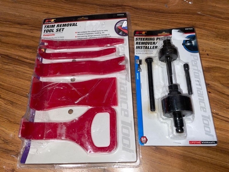lot 1408 image: Performance Tool W80648 Composite Trim Removal Tool Set, Wilmer Steering Pulley Puller W87025