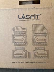 lot 16242 image: LASFIT UNIVERSAL FIT FLOOR LINERS