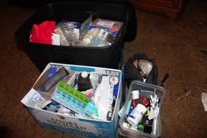lot 18048 image: Lot of Medical Items