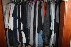 lot 18061 image: Contents of Closet