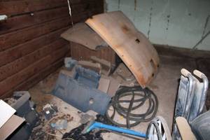 lot 18067 image: Wood Dresser  Automotive Parts and Misc