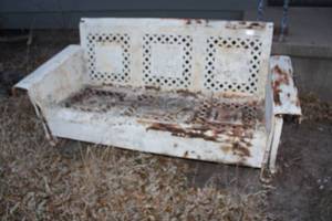 lot 18070 image: Vintage Metal Glider Couch Porch Swing