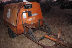 lot 18075 image: Portable Air Compressor  Trailer