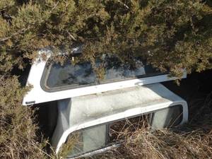 lot 11048 image: Lot of Two  6Ft Toppers  Camper Tops