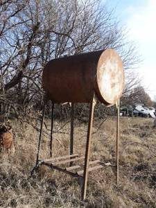lot 11055 image: Elevated Storage Tank and Barrel