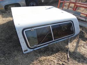 lot 11069 image: Silverado Blazer Top