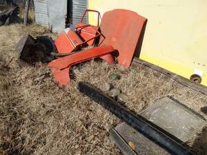 lot 11090 image: Chevy Love Truck Parts