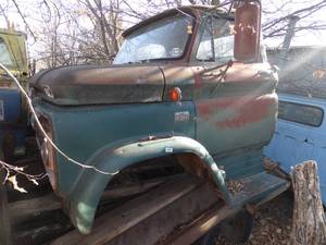 lot 11097 image: Old Blue Chevrolet c60 Truck Cab