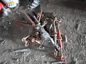 lot 11143 image: Lot of Boomers and Hand Winch    in East 12 of West Barn