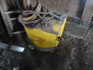 lot 11147 image: Eagle II Spot Welder    West 12 of West Barn