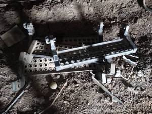 lot 11150 image: Lot of 4 Hummer Step Bars    West 12 of West Barn