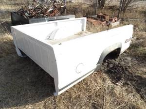 lot 11217 image: 8Ft White truck Bed