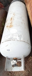 lot 11284 image: 4Ft tall Propane Tank