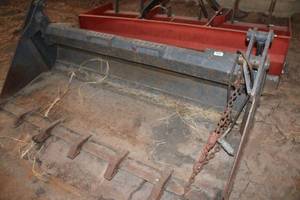 lot 18086 image: Bobcat Bucket