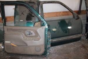 lot 18098 image: Green Chevy Truck Doors