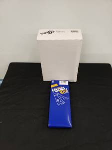 lot 8224 image: box of NIP knee highs classic navy