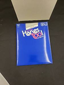 lot 8225 image: box of NIP grey pantyhose