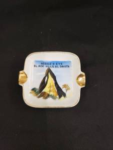 lot 8248 image: Black hills ashtray