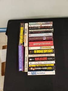 lot 8306 image: lot of paperbacks