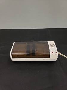 lot 8318 image: GE Battery charger works