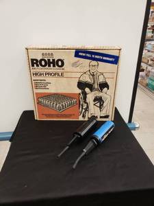lot 8322 image: ROHO air flotation cushion wbox & pumps