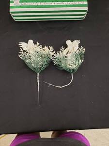 lot 8327 image: pair retro angel pics