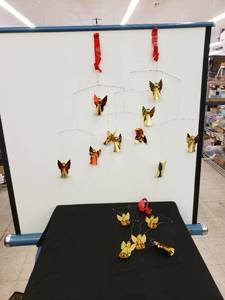 lot 8375 image: retro hanging angels